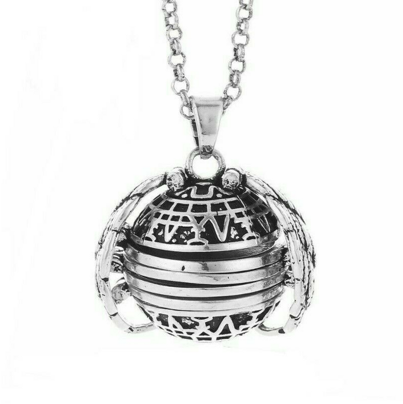 Magical Expandable Photo Locket